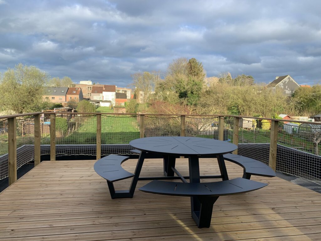 Alisa, Braine-l’Alleud : terrasse avec vue sur le jardin