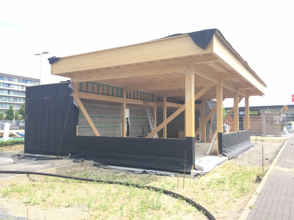 Pavillon Horeca, Mouscron : structure poteaux-poutres